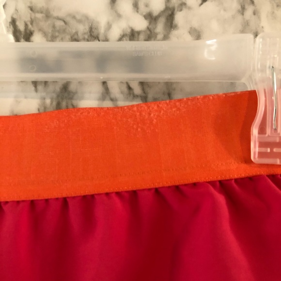 Reebok - Picture 2 of 8